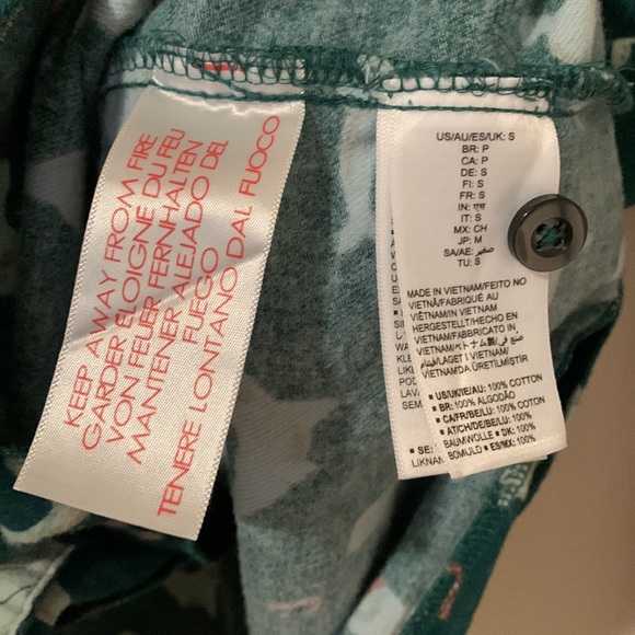 Christmas seal 🦭 pajama top long sleeved seals w hats candy canes used & cute - Picture 15 of 17